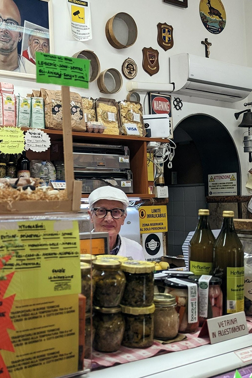 1.5 Hour Food Tour in Verona with Tastings & Sightseeing - Castelvecchio Bridge and the medieval heart