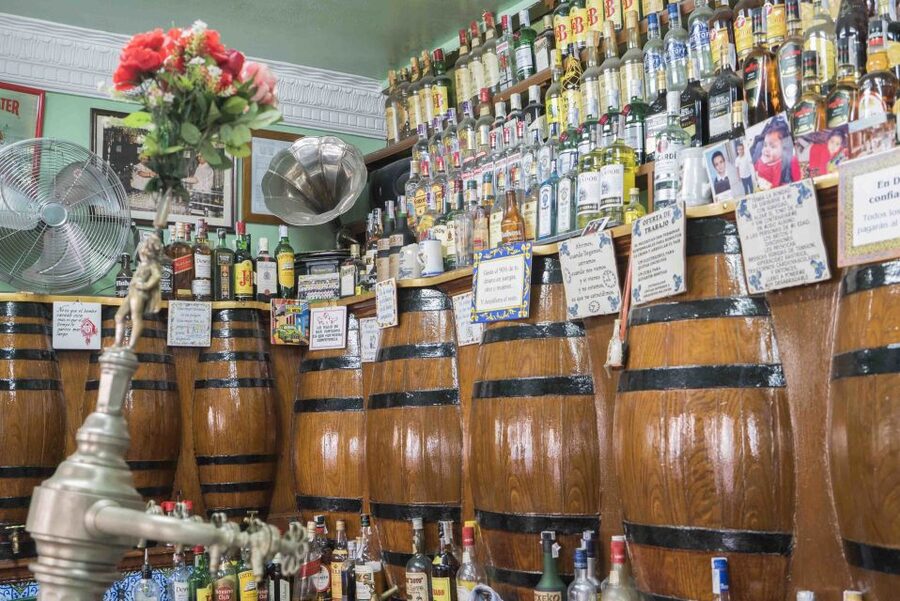 2.5-Hour Evening Tapas Tour through Madrid - The Middle Stops: Matching Drinks and Small Plates