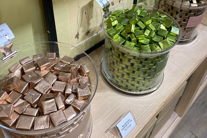 2-Hour Foodie Tour with 10 Tastings in Aix-en-Provence - Nougat at Maison du Nougat