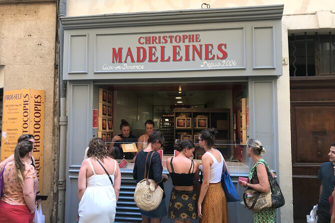 2-Hour Foodie Tour with 10 Tastings in Aix-en-Provence - Regional wine, cheese, and charcuterie