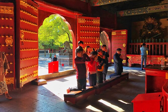 4-Hour Private Tour: Lama Temple, Confucius Temple, Guozijian Museum with Dim Sum - Dim sum gives the tour a welcome change of pace