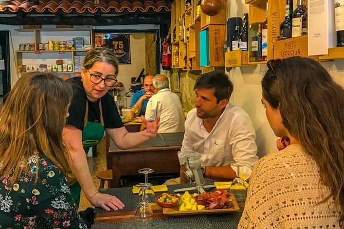 4-Hour Traditional Portuguese Food & Wine Tour in Porto - What the guides add to the four-hour route