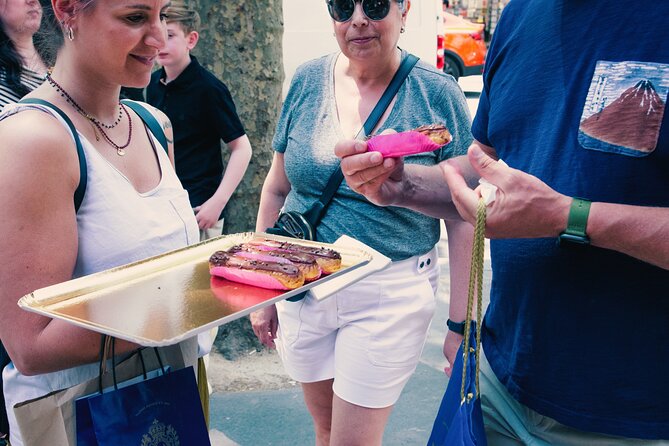 A Morning in Paris Food Tour: Croissants, Baguettes & Chocolate - Quiche at Boulangerie Pâtisserie Victoires