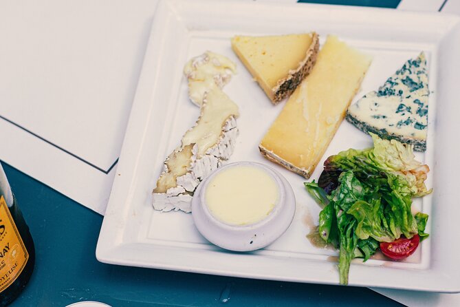 A Morning in Paris Food Tour: Croissants, Baguettes & Chocolate - Two very different croissants