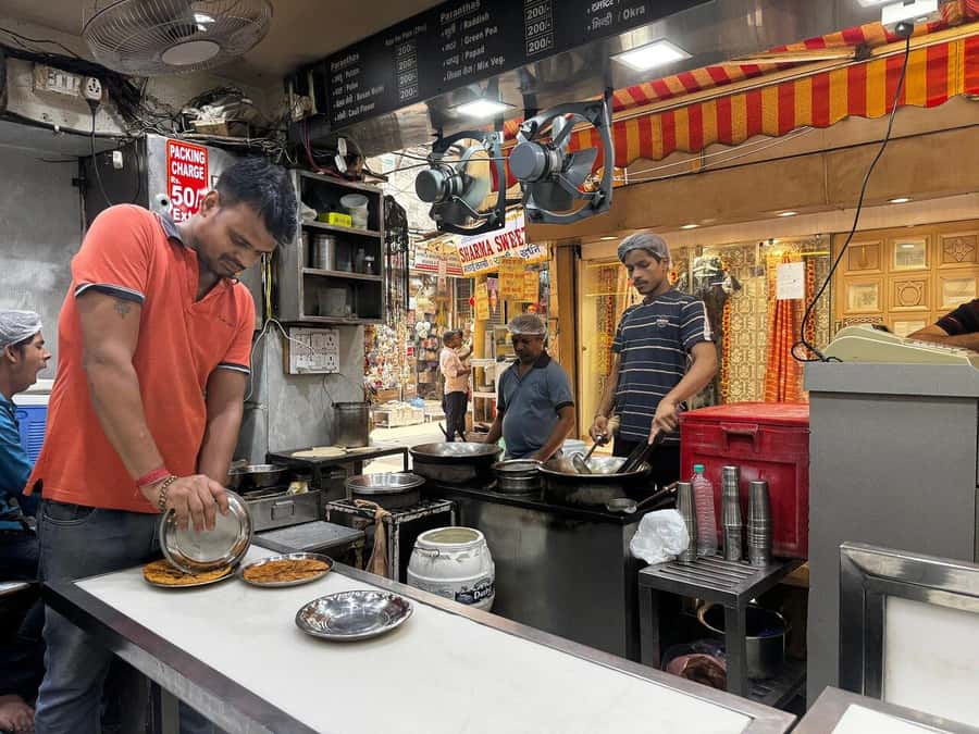 Agra: Street Food Tour with Spice Market on Tuk-Tuk Ride - Chaat Gali: pani puri, aloo tikki, and pav bhaji