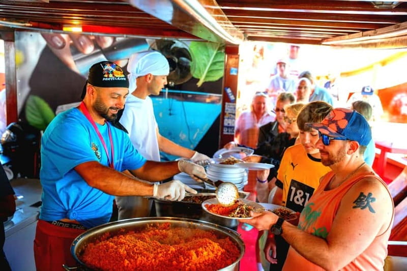 Alanya: Pirate Boat Tour with Food and Drinks - Music, dancing, and the foam party