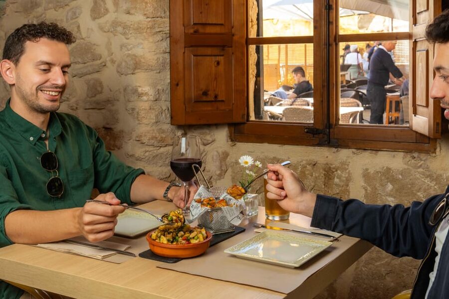 Alcudia: Self-Guided Gourmet Tapas and Wine Tour - The self-guided format: freedom with a little responsibility