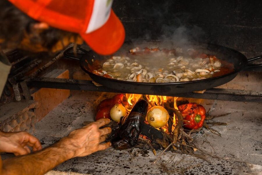 Alicante: Food Walking Tour with Wine Tasting and Tapas - Key details before you book