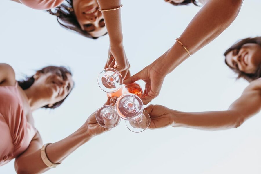 Alicante: Food Walking Tour with Wine Tasting and Tapas - Portal de Elche provides the final toast
