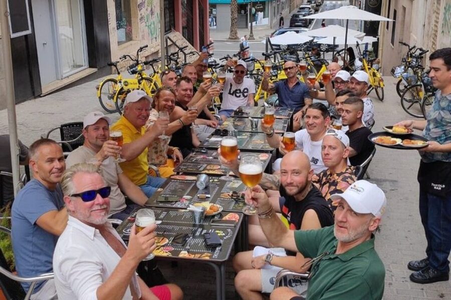 Alicante: Guided Tapas Tour by Bike with Tastings - The Gothic Church and older Alicante