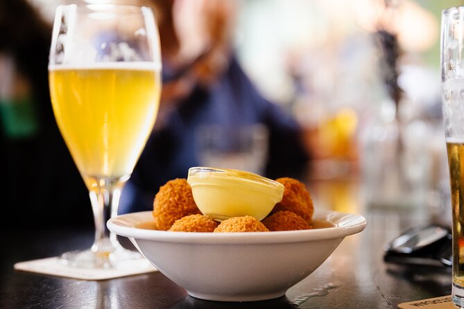 Amsterdam High-End Dutch Food & History Tour - Up to 8 guests - Portion size, pacing, and practical comfort