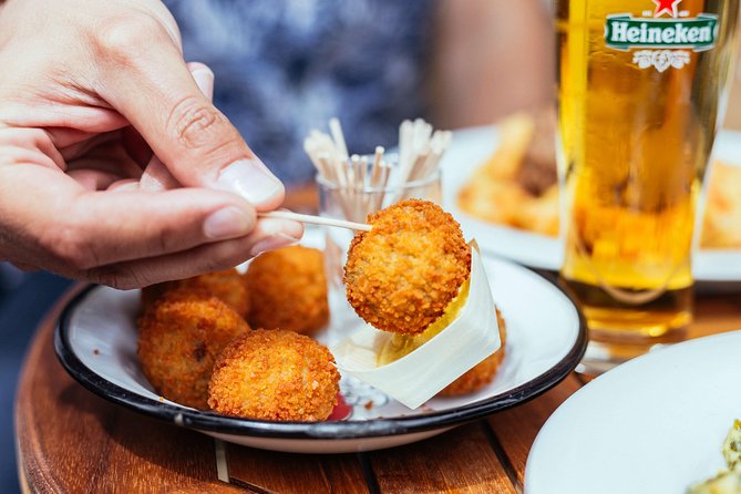 Amsterdam Private Food Tour with Local Including 6 or 10 Tastings - Pace, walking, and practical planning