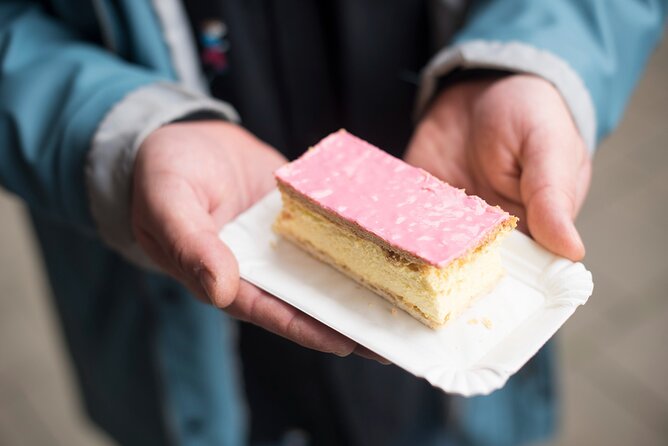 Amsterdam's Market Street Food Tour with Streat Bites - What the group size changes