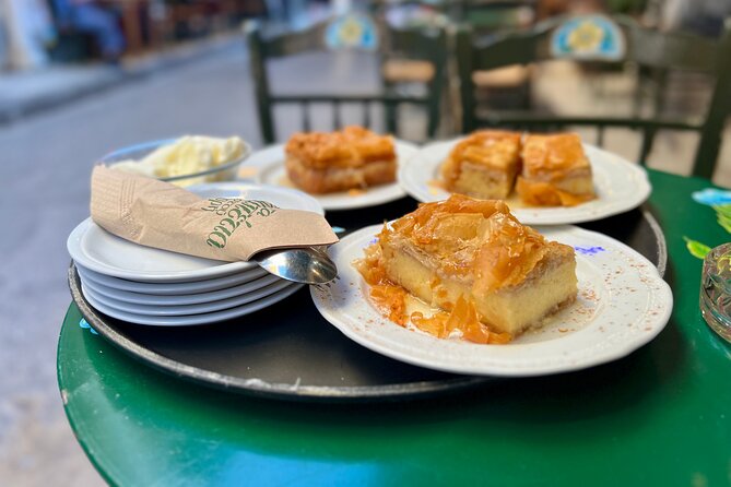 Athens Food Tour with 10+ Tastings of Greek Traditional Dishes - What the small group adds to the day