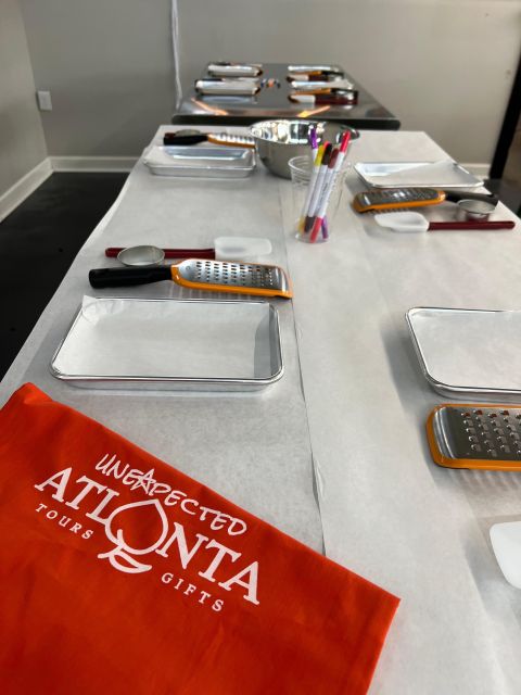 Atlanta: Historic Market Food Tour and Biscuit Cooking Class - Making Southern biscuits with your own hands