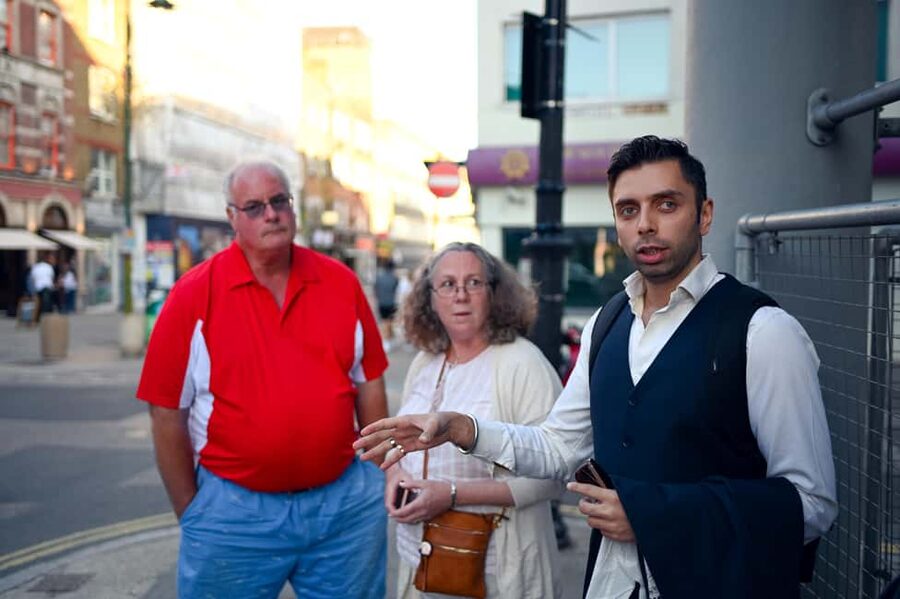 Authentic East London Indian Food Tour with 6+ Tastings - Pakoras, dhokras, and the crispy snack stop