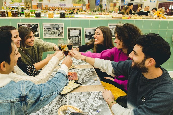 Authentic Food and Wine Tour in Porto by Food Lover Tour - Why this food walk works well in Porto