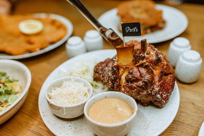 Award-Winning Prague Evening Old Town Food and Drink Tour - Why this evening tour works so well