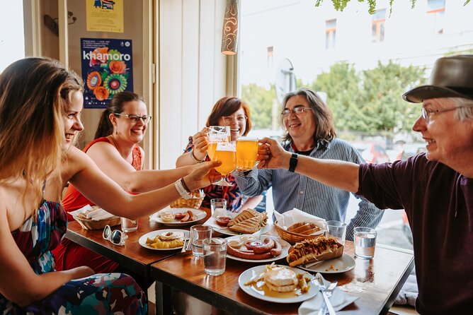 Award-Winning Prague Evening Old Town Food and Drink Tour - How the guides affect the evening