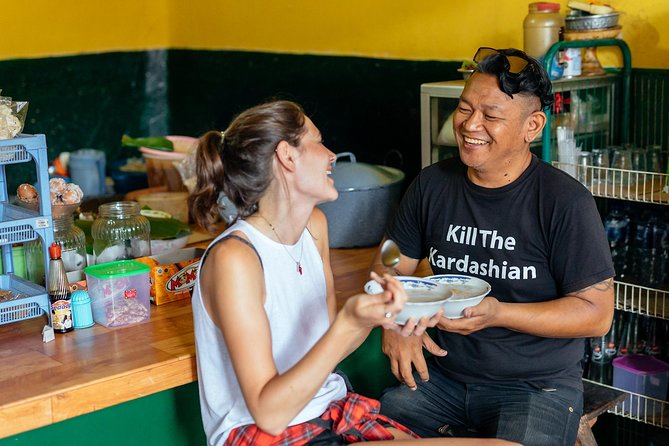 Bali Private Food Walking Tour With Locals: The 10 Tastings - Walking, timing, and practical comfort