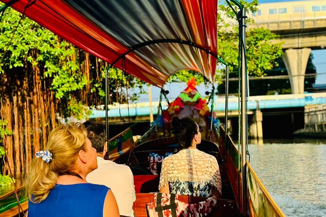 Bangkok 3-in-1 Tour: Longtail Boat,TukTuk & Street Food Adventure - Chinatown after dark: a lively final stop