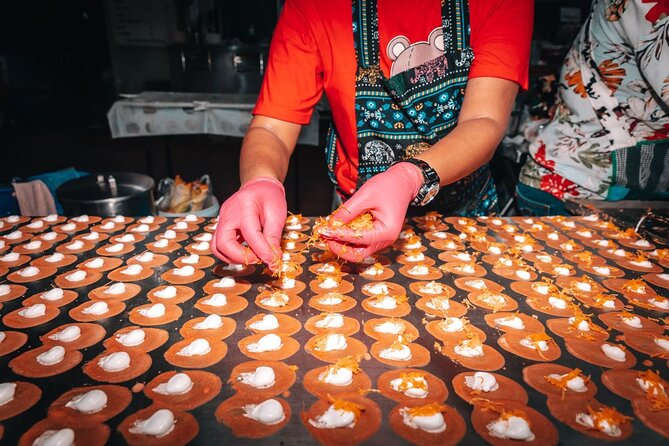 Bangkok Backstreets Food Tour with 15+ Tastings - What happens during the eight or nine stops
