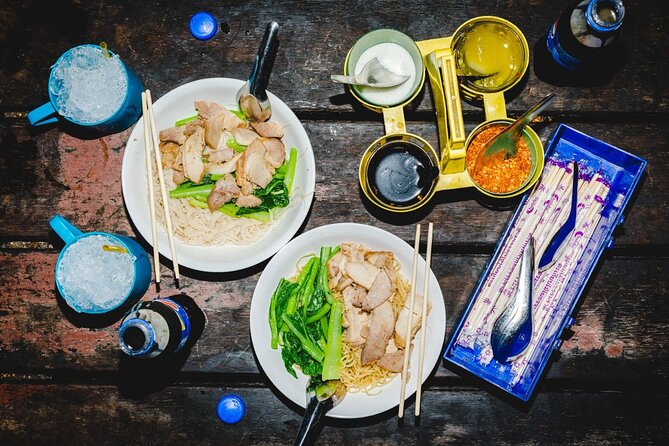 Bangkok Backstreets Food Tour with 15+ Tastings - Why the small group matters