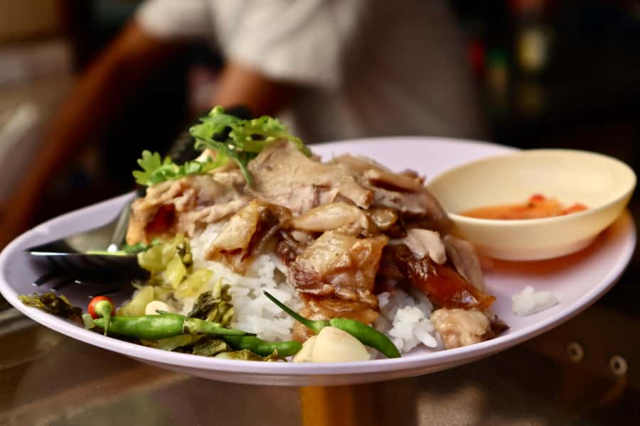Bangkok: Chinatown Street Food Tour with 8+ Local Dishes - Who will enjoy this walk most?
