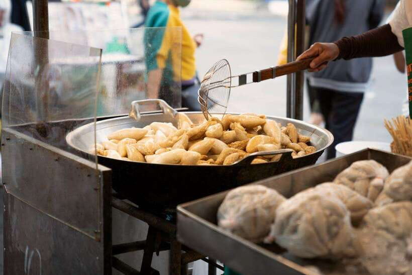 Bangkok Electric Tuk Tuk: Street Food & Markets - Baan Bu, where craft is part of daily life