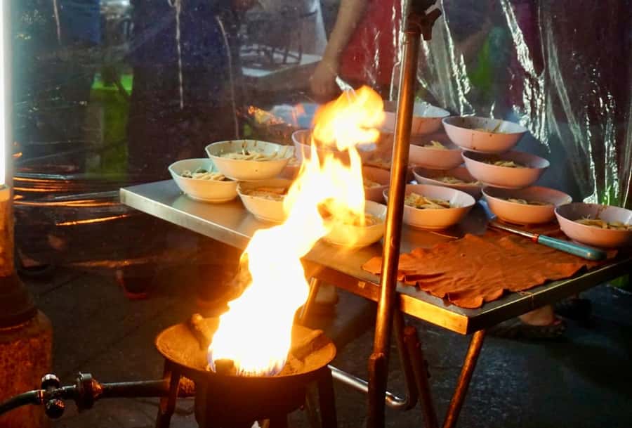Bangkok: Highlights with Food Tour & Sunset in Wat Arun - Is $80 a Fair Price?
