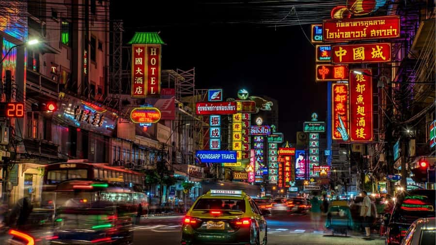 Bangkok: Lebua Sky Bar & China Town Street Food by Tuk Tuk - Meeting your tuk tuk at 6 PM