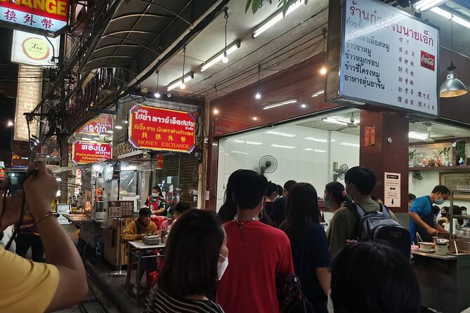 Bangkok: Michelin Guide Street Food Tour by Tuk Tuk - Yaowarat Road and Chinese Pa Tong Go Savoey