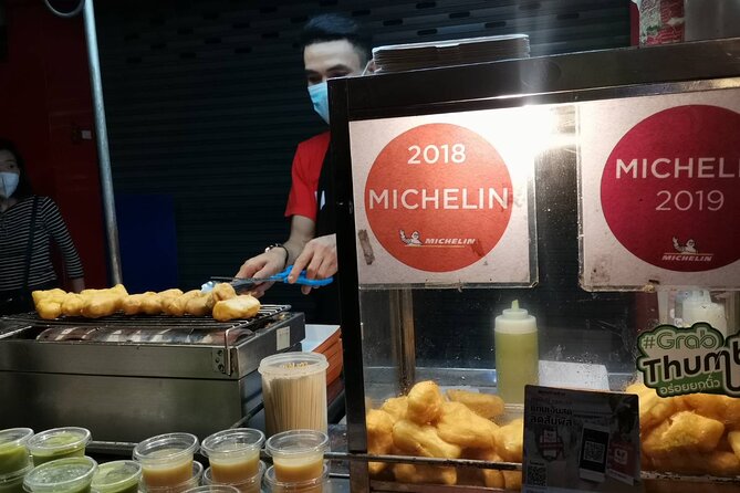 Bangkok: Michelin Guide Street Food Tour by Tuk Tuk - Crab-fried rice with lime and chilies