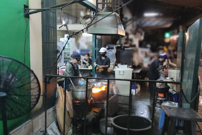 Bangkok: Michelin Guide Street Food Tour by Tuk Tuk - Jay Fai and Teens of Thailand: know what is extra