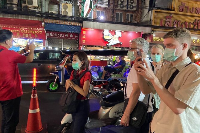 Bangkok: Michelin Guide Street Food Tour by Tuk Tuk - Meeting at River City and entering Chinatown