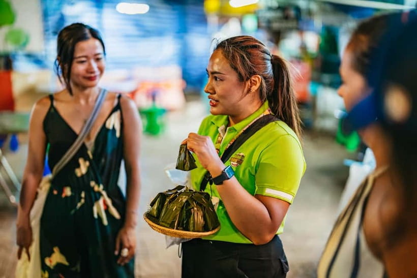 Bangkok: Midnight Food Tour by Tuk-Tuk - Chinatown after dark, where the route feels most local