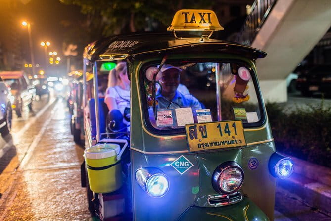 Bangkok Night Food Tour By Tuk Tuk - Passing through Rattanakosin and Old Bangkok