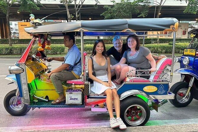 Bangkok Night Food Tour By Tuk Tuk - Wat Prayurawongsawat after dark