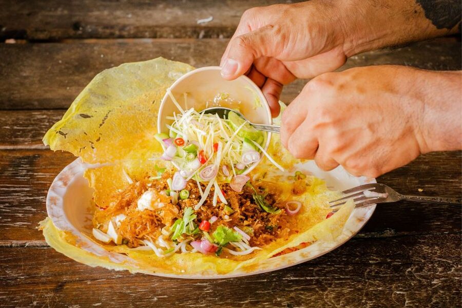 Bangkok: Old Siam Food Tour with 15+ Tastings - Starting at Big C and heading toward old Bangkok