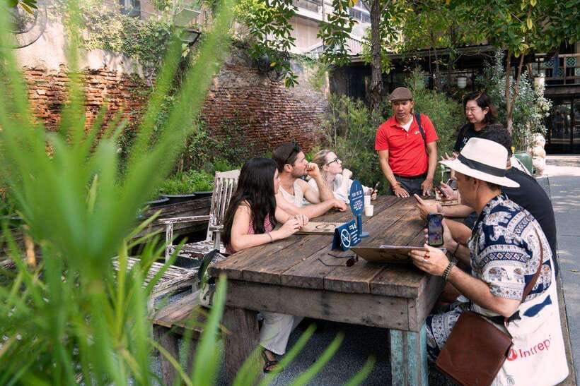 Bangkok: Talad Noi Hidden Gems & Street Food Adventure - What You Eat Along the Way