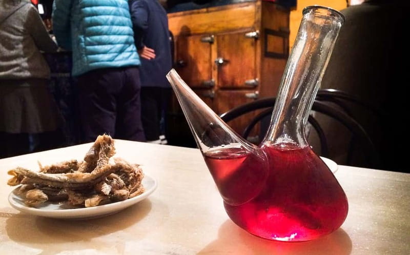 Barcelona: 3-Hour Sips, Sites & Bites Food & History Tour - Barceloneta: mussels, tapas, and a coastal start