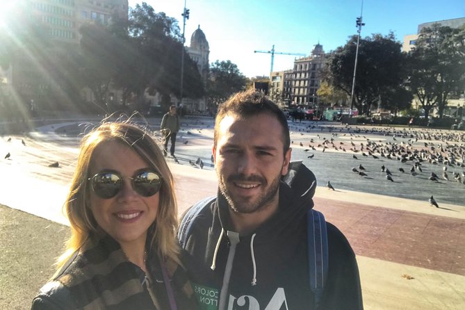 Barcelona Food Tour: Market & Gothic Quarter with Expert Guide - Timing, fitness, and who should book