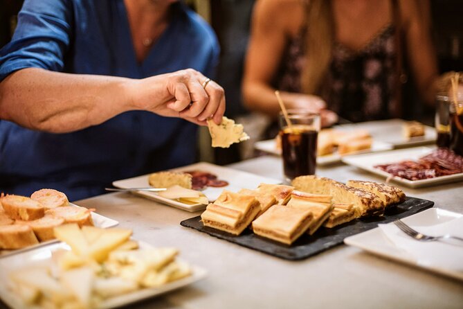 Barcelona Gothic Quarter Tapas & Taverns Food & Wine Tour - Walking through a thousand years of old Barcelona