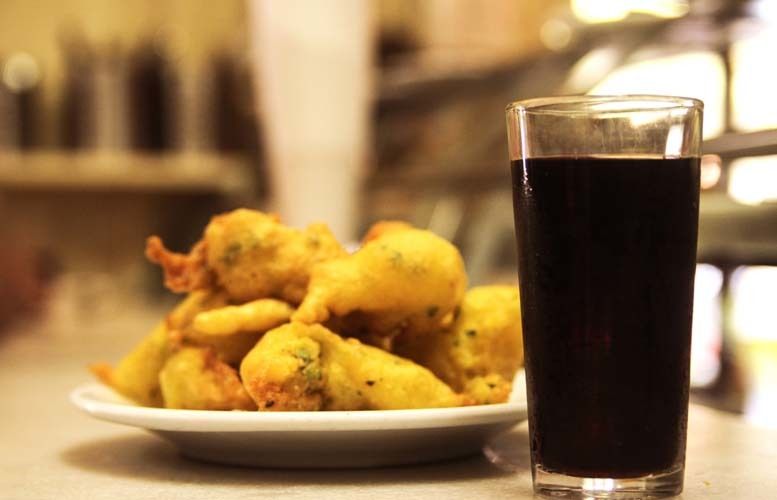 Barcelona: Old Town Tapas & Paella Food Tour with 8 Tastings - The Secret Dish and the changing menu