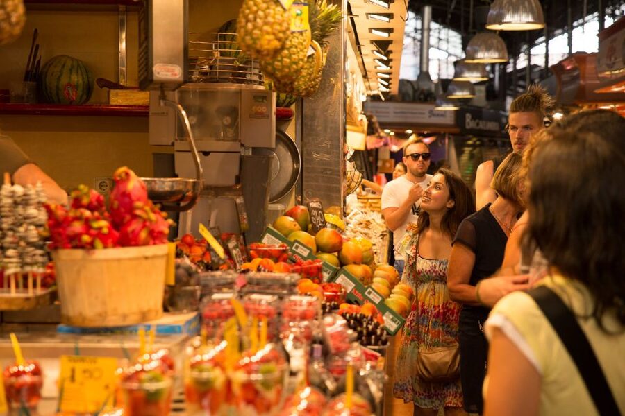 Barcelona: Private Food Tour – 10 Tastings with Locals - Hospital de Santa Creu and the route beyond the main sights