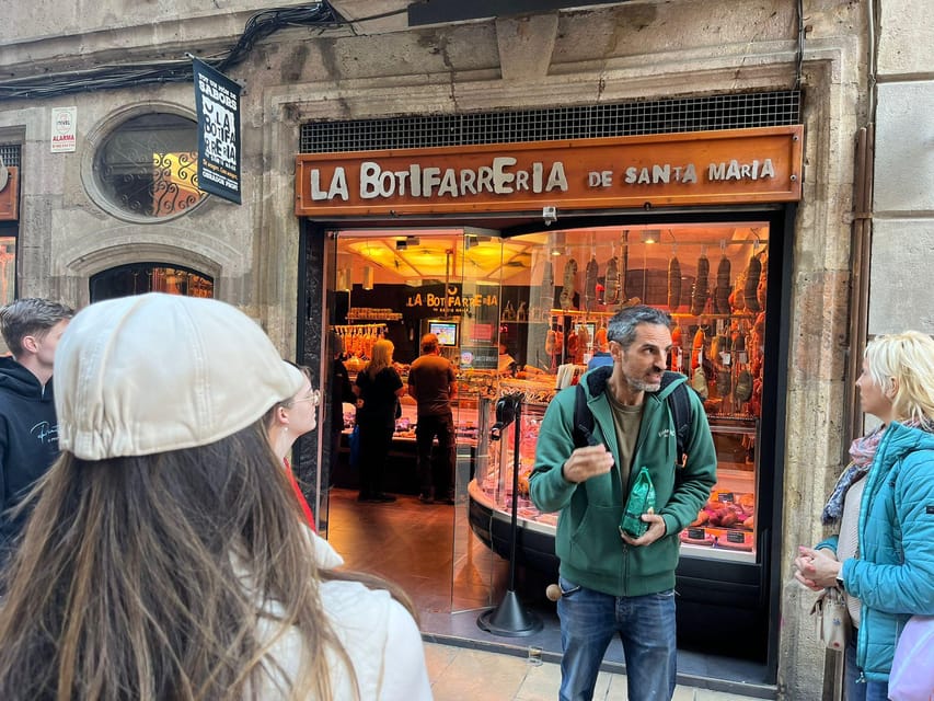 Barcelona: Street Food & Sightseeing Tour with Local Market - Key Things to Know Before You Book