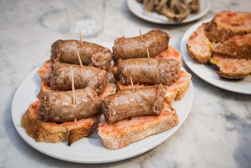 Barcelona: The Ultimate Local Tapas & Drinks Food Tour - The tasting stops: what you may eat