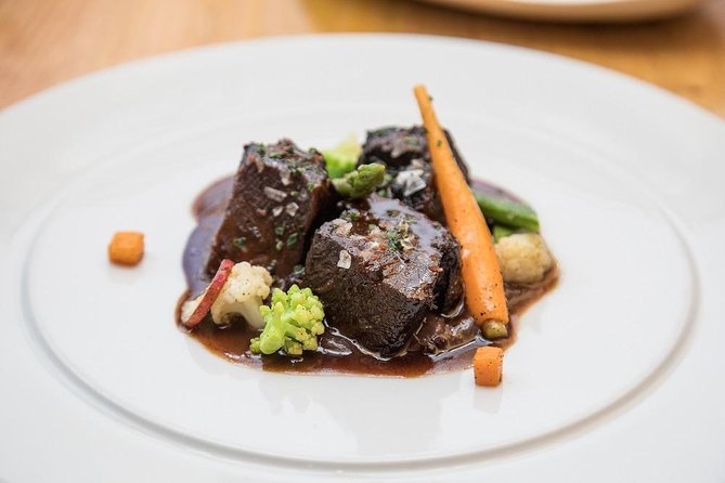 Barcelona Wine and Gourmet Tapas Tour - Duck cannelloni and the Catalan connection