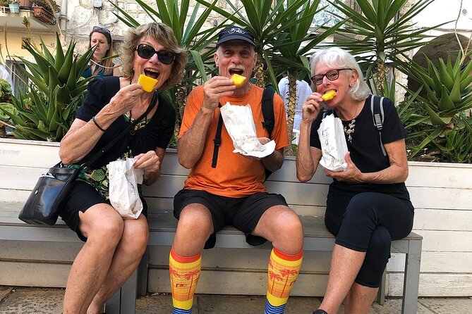 Bari’s Ultimate Street Food Tour - Small Group by Do Eat Better - What the guides add to the experience