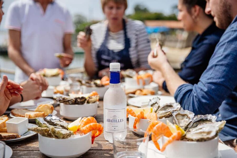 Bay of Arcachon: Guided Food Tour - Alain’s storytelling adds the local character
